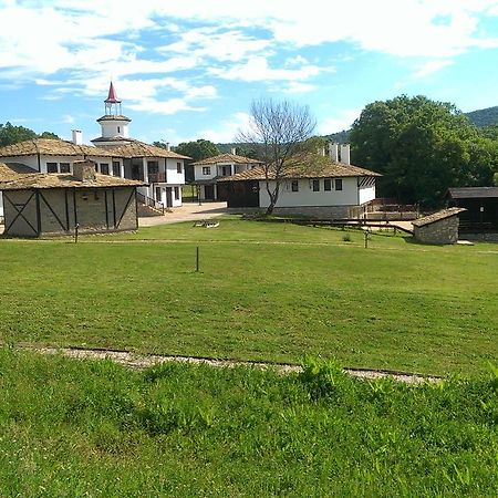 מלון Ethnocomplex Krivini מראה חיצוני תמונה
