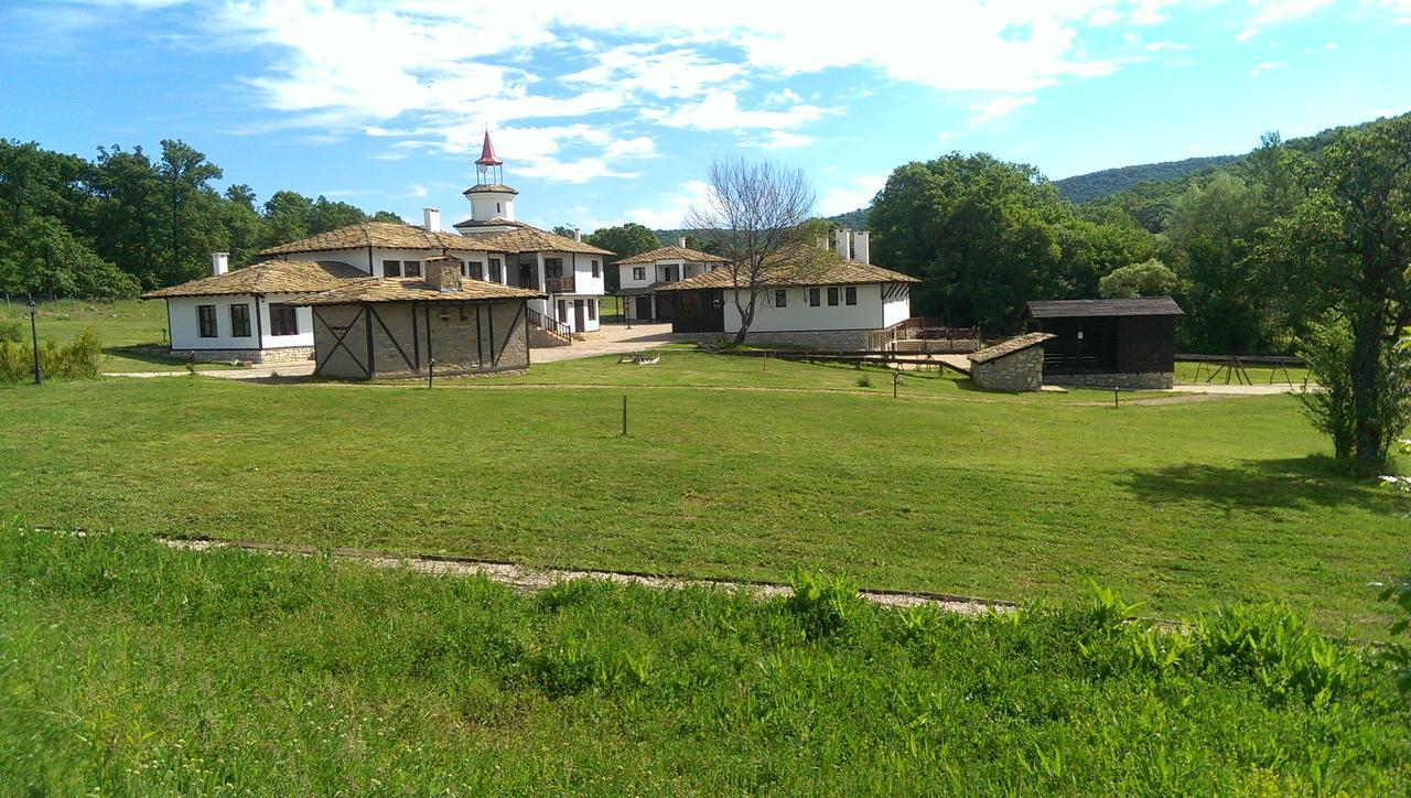 מלון Ethnocomplex Krivini מראה חיצוני תמונה